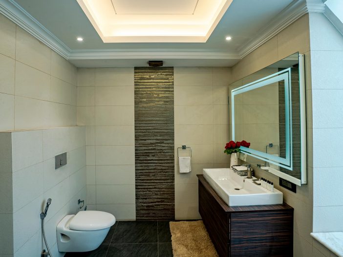 Bathroom of the double occupancy room at the Safe House Wellness Retreat India