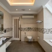 Bathroom of the single occupancy room - Safe House Wellness Retreat India